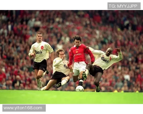 劳尔足球明星的辉煌历程与经典瞬间全景回顾