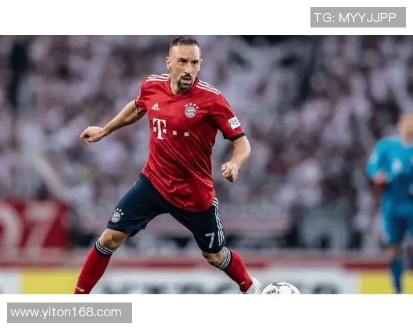 足球明星7号衣服的魅力与传奇背后的故事探秘 足球明星7号衣服的魅力与传奇背后的故事探秘