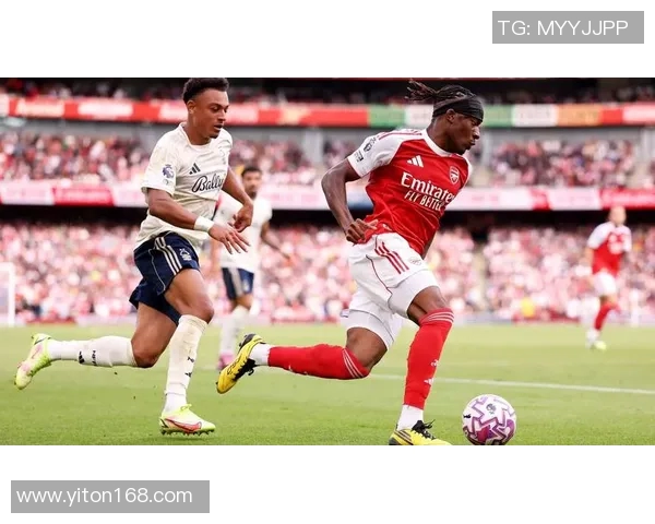 足球明星走出国门追梦海外联赛展现个人魅力与竞技实力