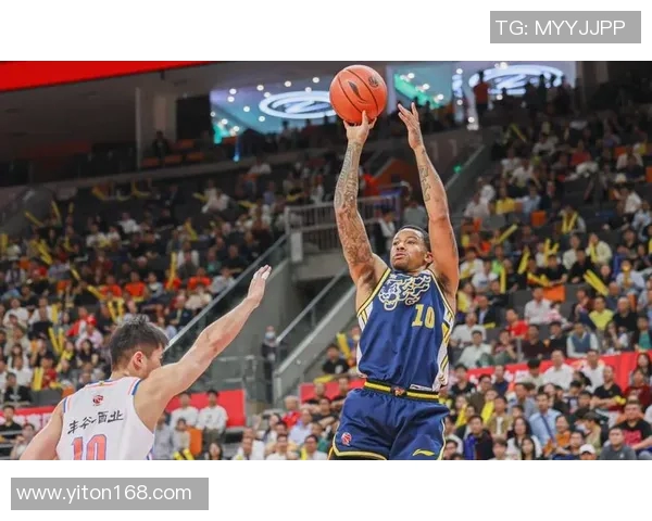 广东对阵广厦精彩文字直播全程回顾与赛况分析 广东对阵广厦精彩文字直播全程回顾与赛况分析